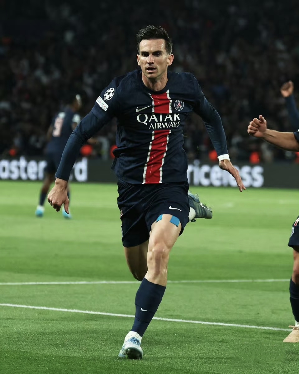 巴黎圣日耳曼客场逆转尼姆，取得胜利